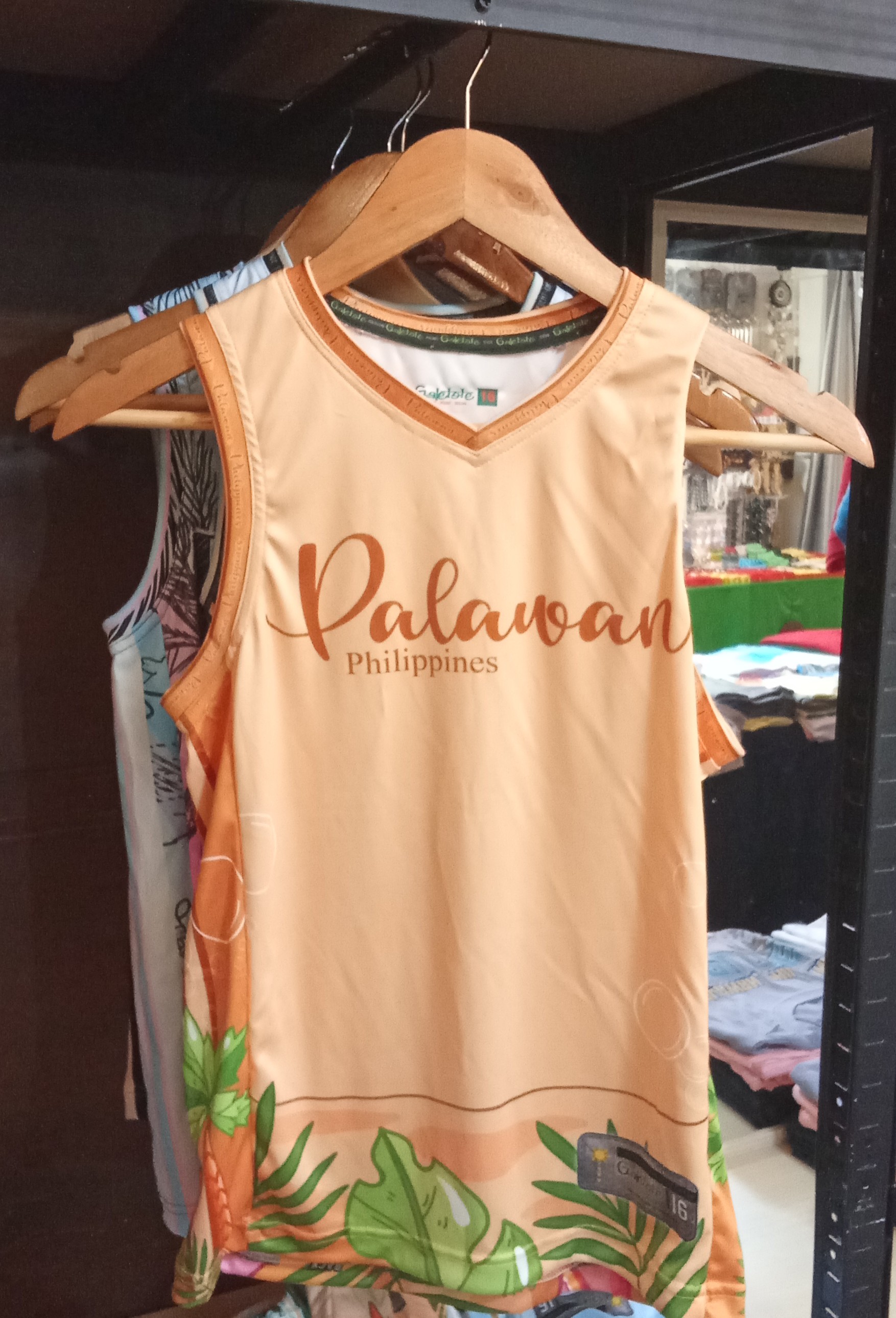 ARANDEMAN SOUVENIR SHOP 